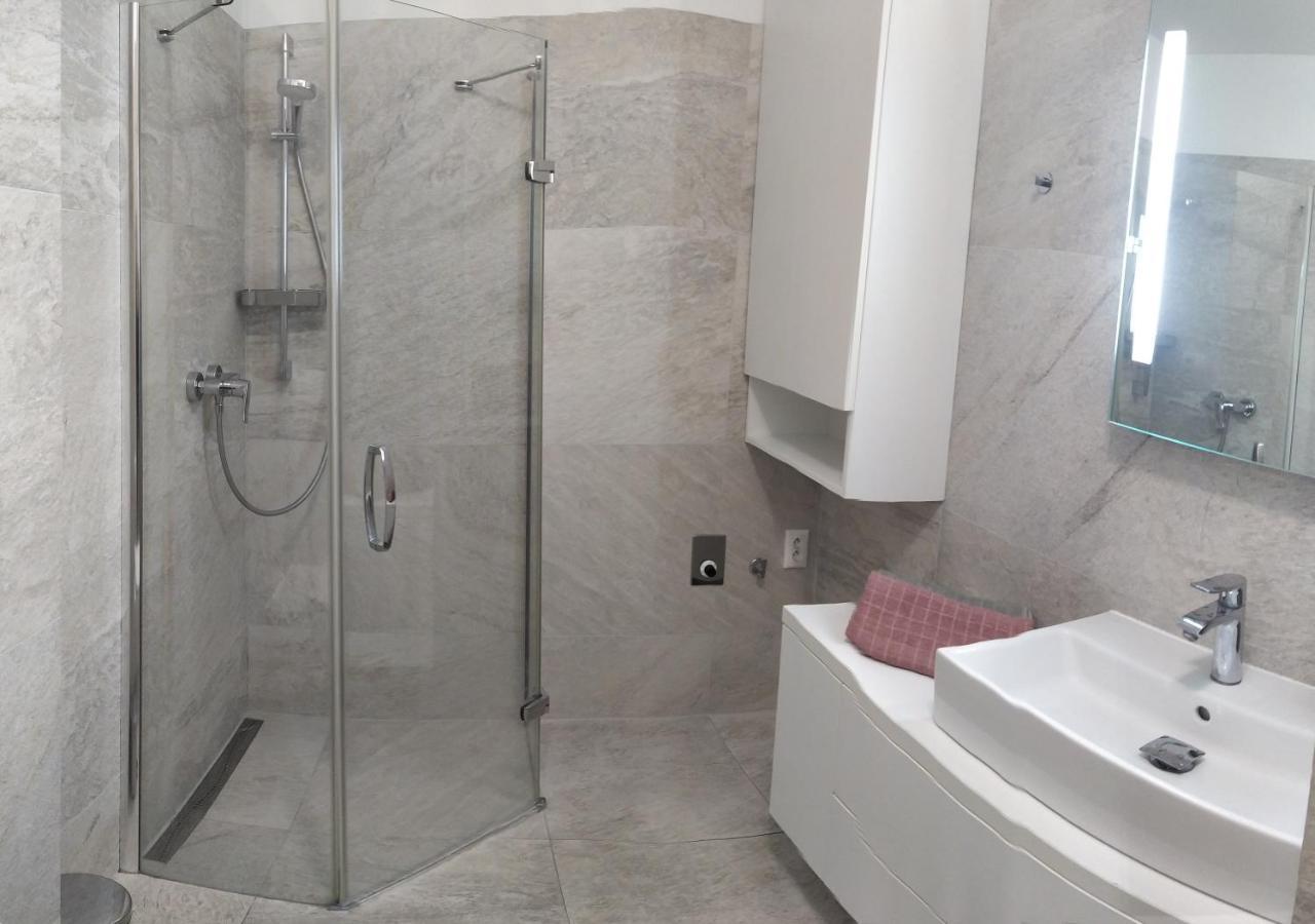 Apartman Krasny S Vyhladmi V Historickom Centre